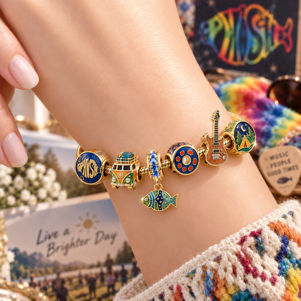 PIH Gold Charm Bracelet Set VTH